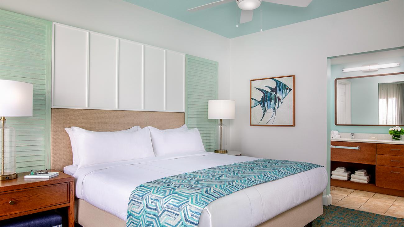 Primary Bedroom (1- or 2-Bedroom Villa)